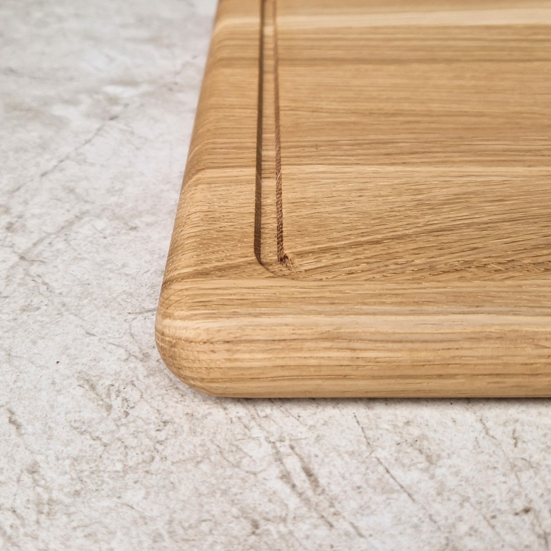 hard wax coated oak cutting board – durable protective finish