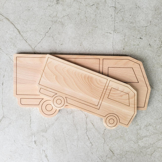 Deska do krojenia ciężarówka 300x140x9 mm