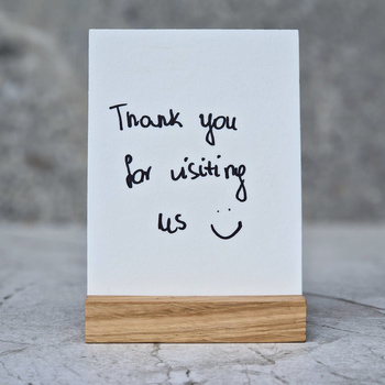 Wooden stand 150x40x30 mm with 30 mm Plexiglas 