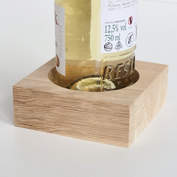 Oak wine holder 110x110x40 mm