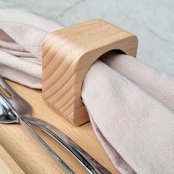 Beech napkin ring 50x50x30 mm