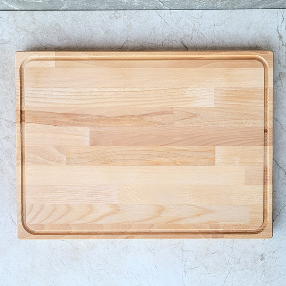 Thick beech cutting board with groove 520x380x40 mm