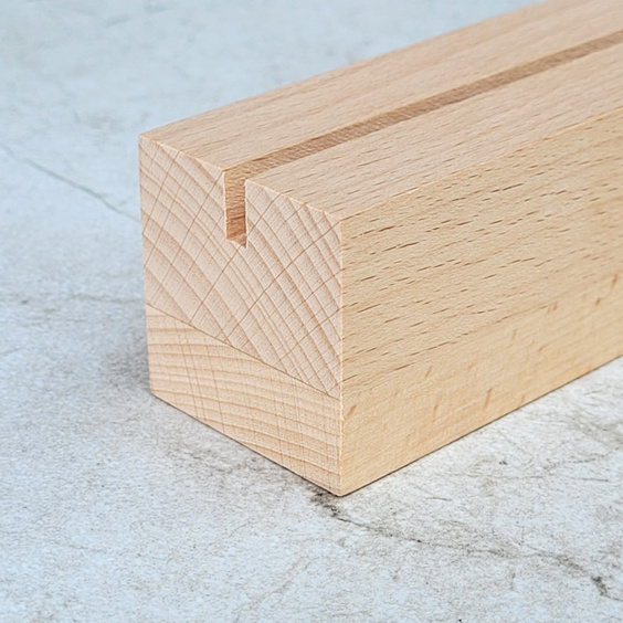 Beech stand 150x40x40 mm with 30 mm Plexiglas 