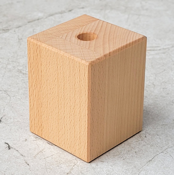 Bukowy wazonik 55x55x70mm
