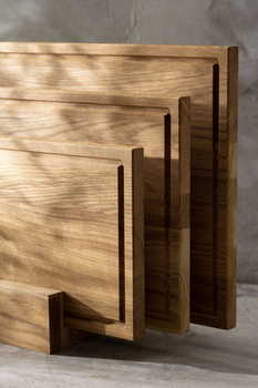 Zestaw  3szt dębowych desek do krojenia INGE + Podstawa