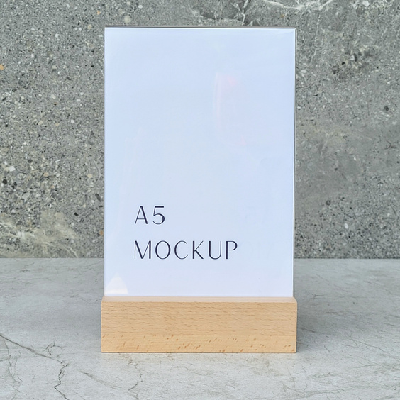 Beech stand 150x40x40 mm with 30 mm Plexiglas 