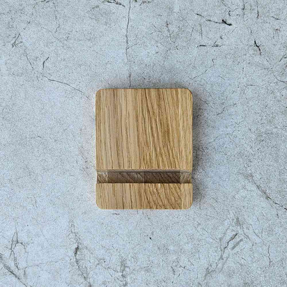 Dębowy stojak na telefon 100x80x15 mm