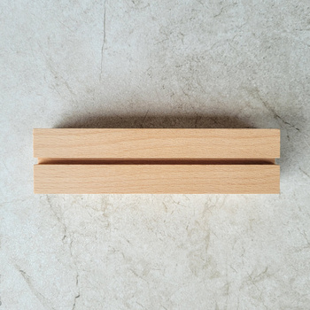 Beech stand 150x40x40 mm with 30 mm Plexiglas 